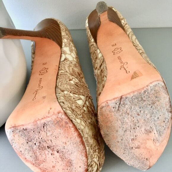 Report Signature Cream Lace embroidery Platform heel size 7.5 - Picture 8 of 12